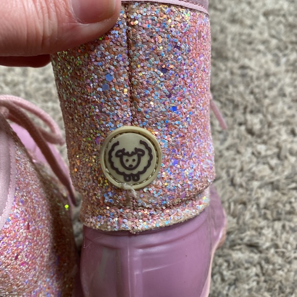 Adrienne Vittadini Girls Duck Boot 